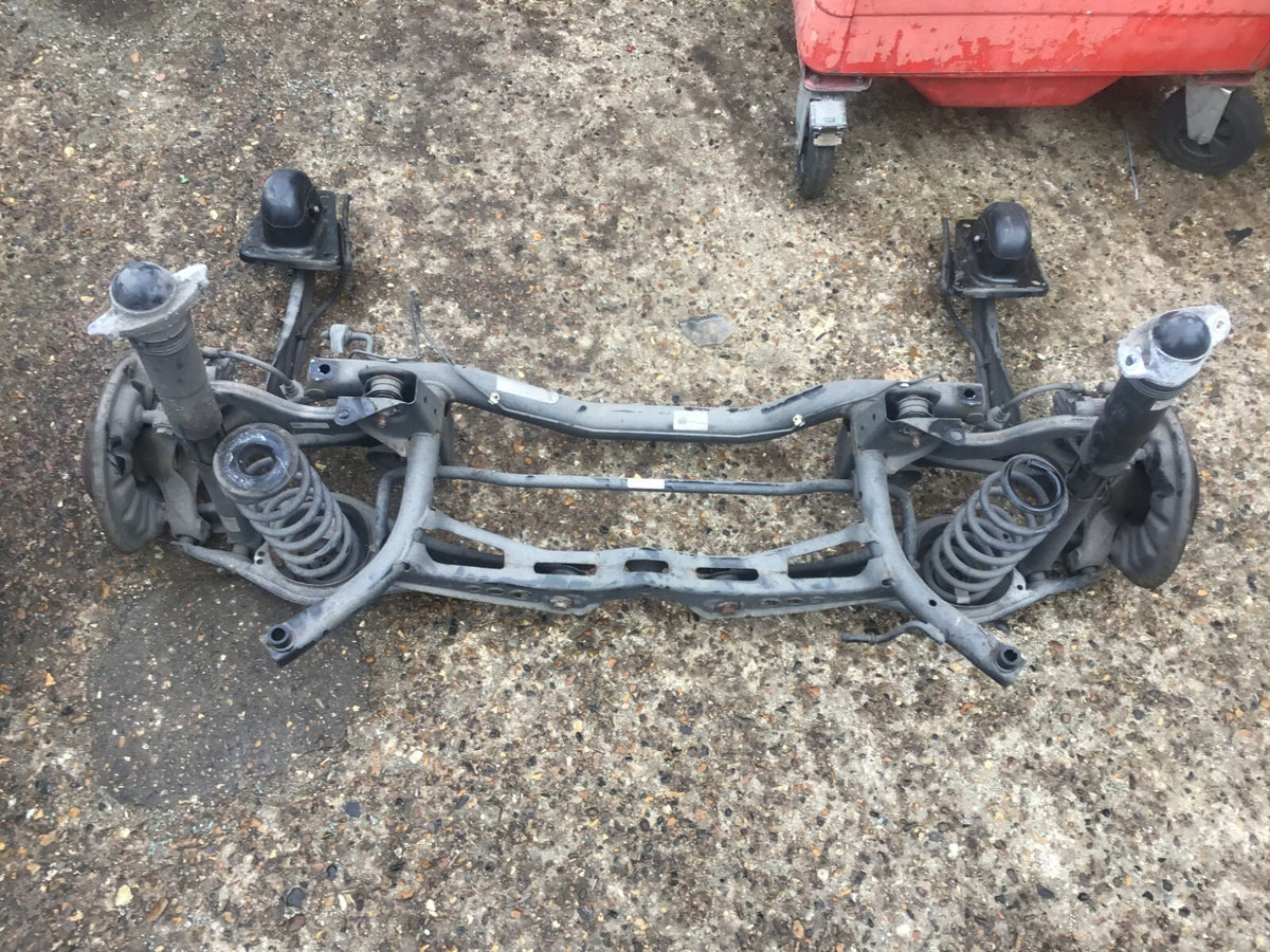 VOLKSWAGEN TOURAN MK2 1.6 DIESEL REAR AXLE 5QA505315B DGDA 2015 20200