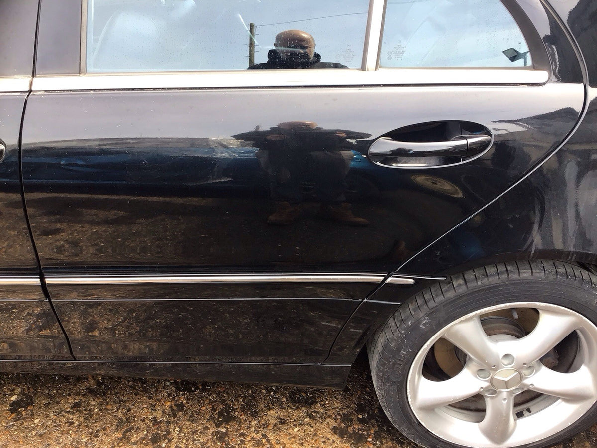MERCEDES C CLASS W203 PASSENGER'S SIDE REAR DOOR OBSIDIAN BLACK 197 2001 20072