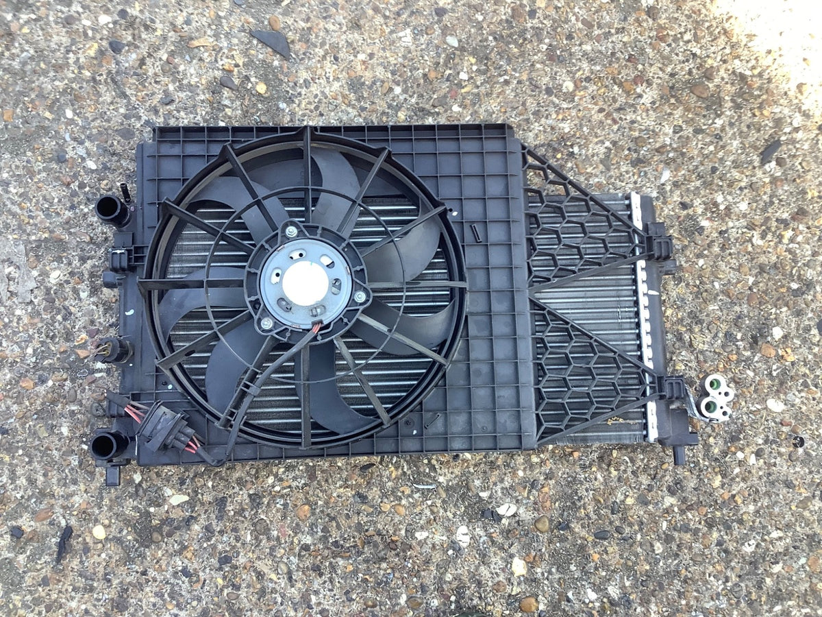 VOLKSWAGEN POLO 6R RADIATOR PACK RADIATOR FAN 6RS121253 1.4 PETROL 2009 20152