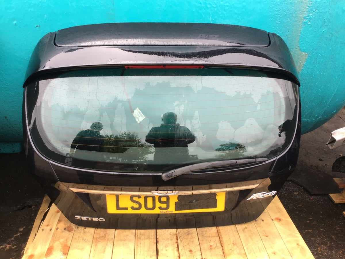 FORD FIESTA MK7 TAILGATE PANTHER BLACK METALLIC 2009 20164