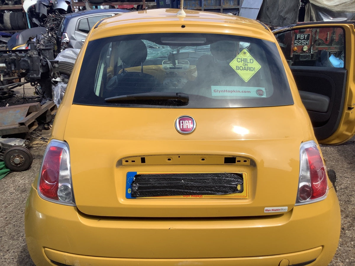 FIAT 500 TAILGATE IN GIALLO SOLE PAINT CODE 712/A 2008 20152