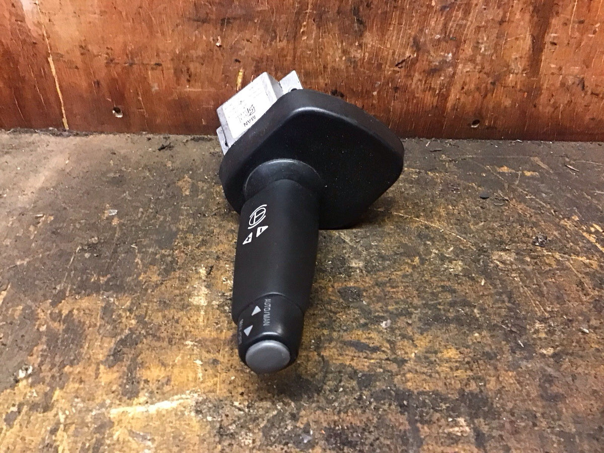 MAN TGX TGS 81.25509 0159 STALK ENGINE EXHAUST BRAKE SWITCH  2015 20205