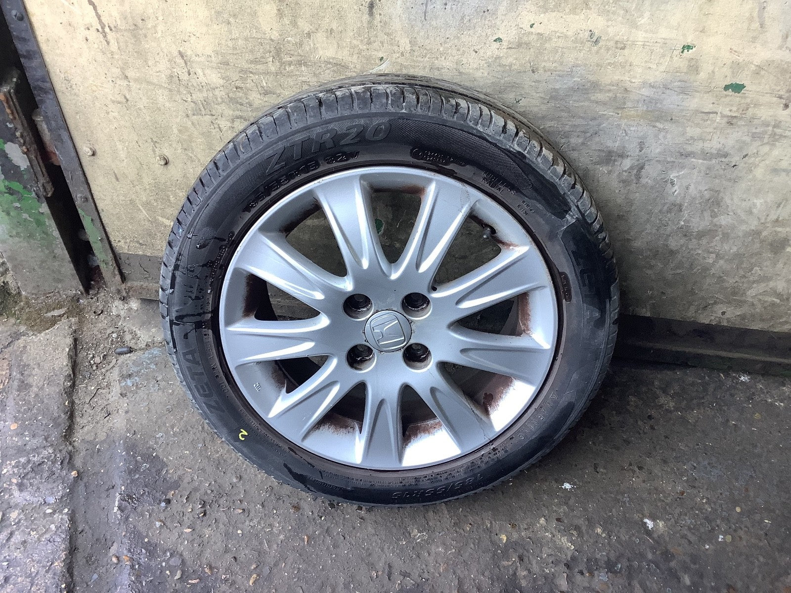 HONDA  JAZZ MK2 ALLOY WHEEL 15'' TYRE 185X55X15 SAA 560F 2002 20091