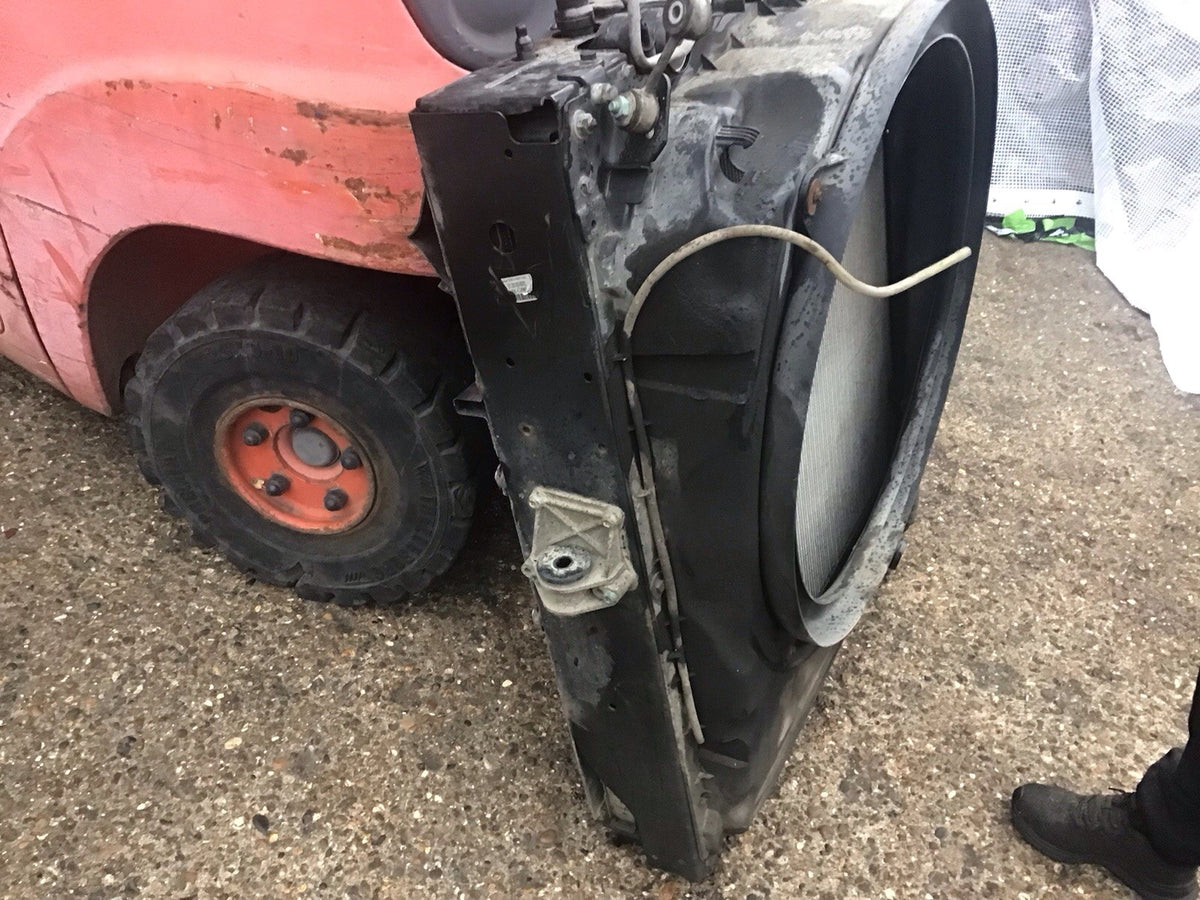 MAN TGX 24.260 RADIATOR ENGINE COOLANT RADIATOR  81.06100 6875 2015 202013