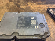 VOLKSWAGEN GOLF MK6 ABS PUMP MODULE  1K0907379AJ 2009 20125