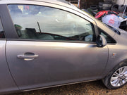 VAUXHALL CORSA D DRIVER SIDE O/S DOOR PEPPERDUST METALLIC Z40W 3 DOOR 2006 20142