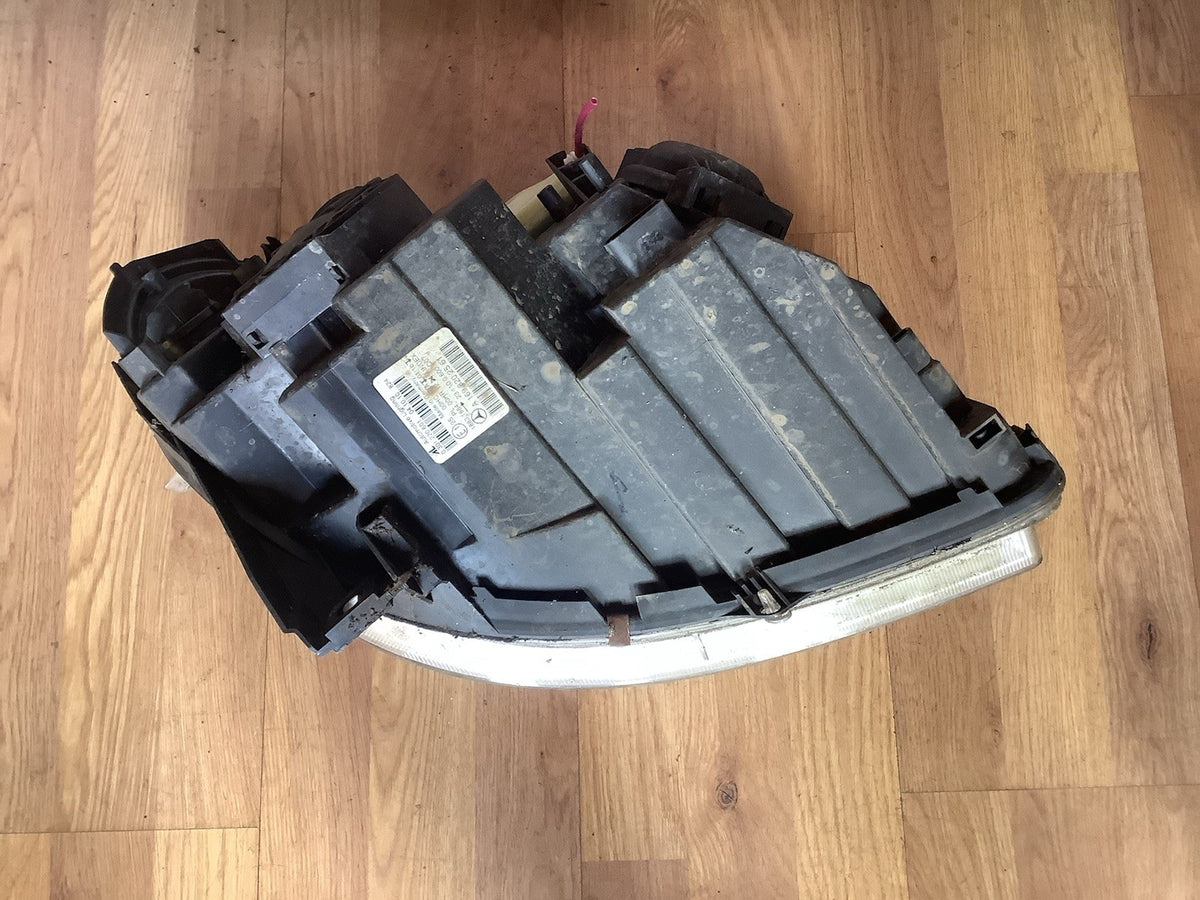 MERCEDES B CLASS W245 PASSENGER'S SIDE N/S HEADLIGHT A1698202561 2005 20146