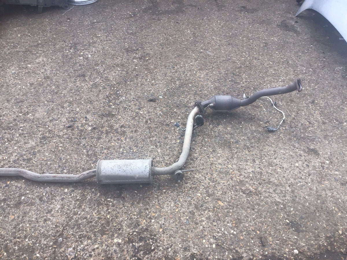 HONDA JAZZ MK2 EXHAUST CAT CATALYTIC CONVERTER COMPLETE LAMBDA SENSOR 2002 20089