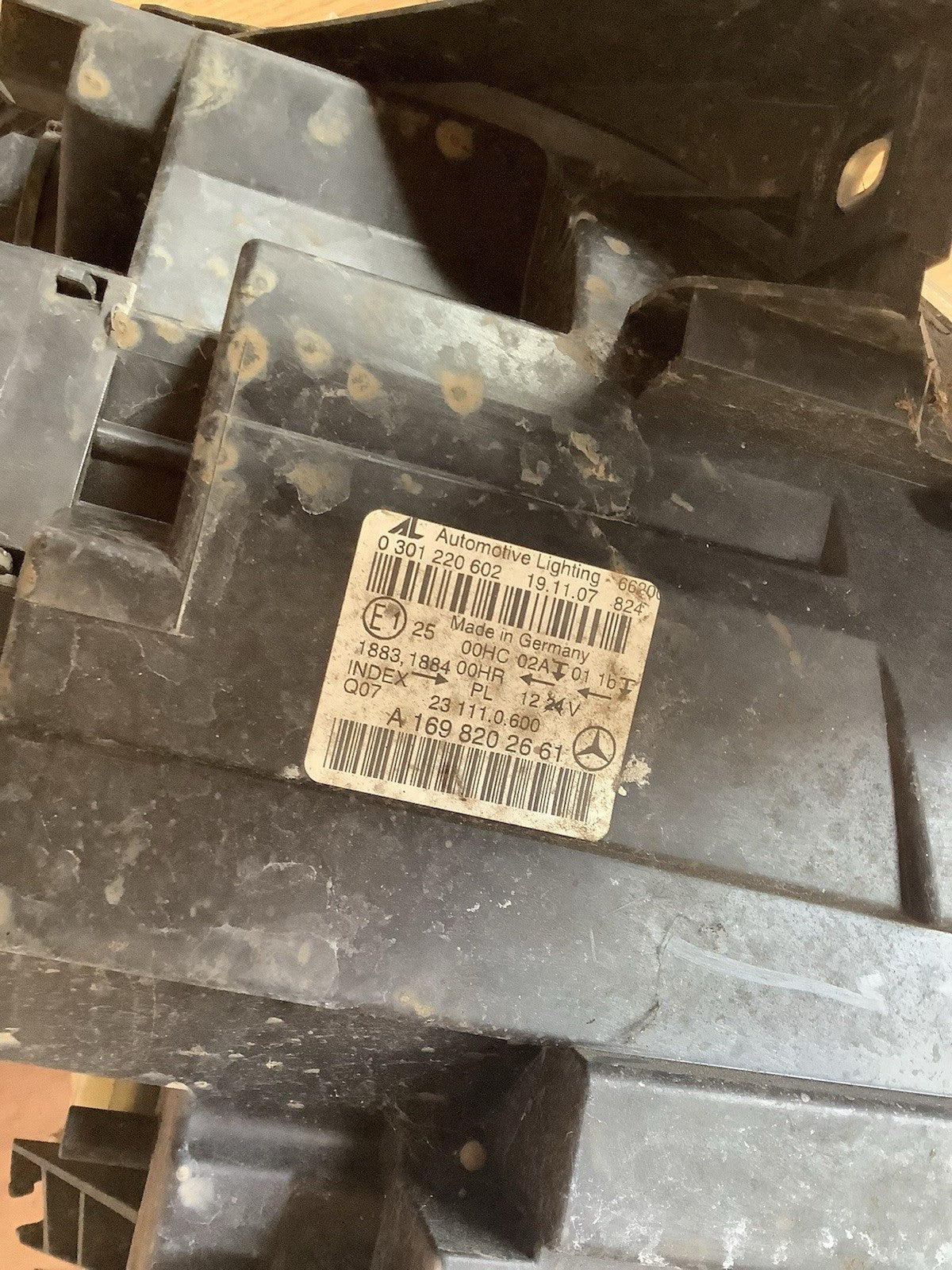 MERCEDES B CLASS W245 DRIVER'S SIDE O/S HEADLIGHT A1698202661 2005 20148