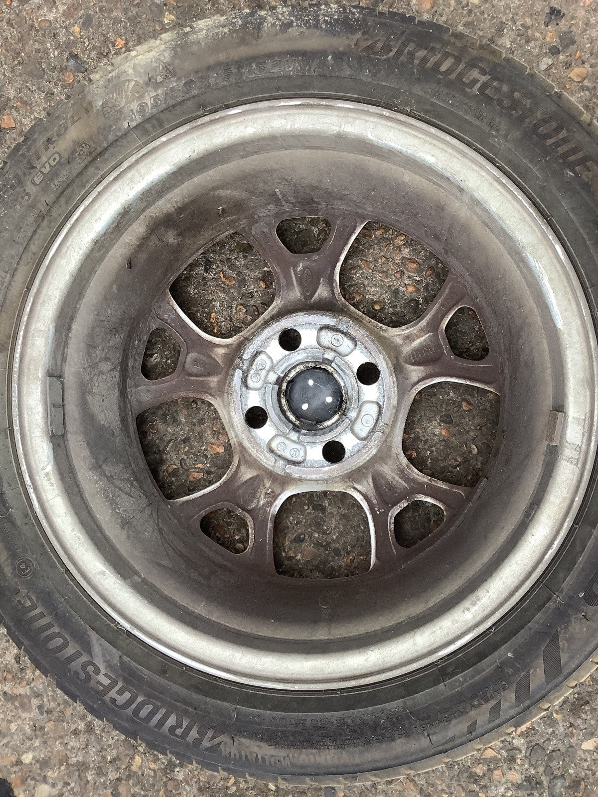 FORD FIESTA MK7 ALLOY WHEEL 15'' WITH TYRE 195X50X15 BA6J 1007 GA 2009 20179