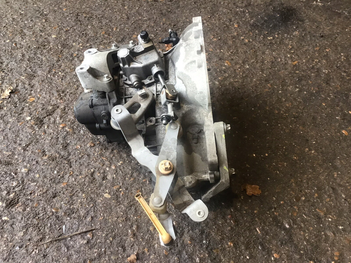 VAUXHALL CORSA D GEARBOX MANUAL 1.2 PETROL CODE ML5 5 SPEED 2010 201410