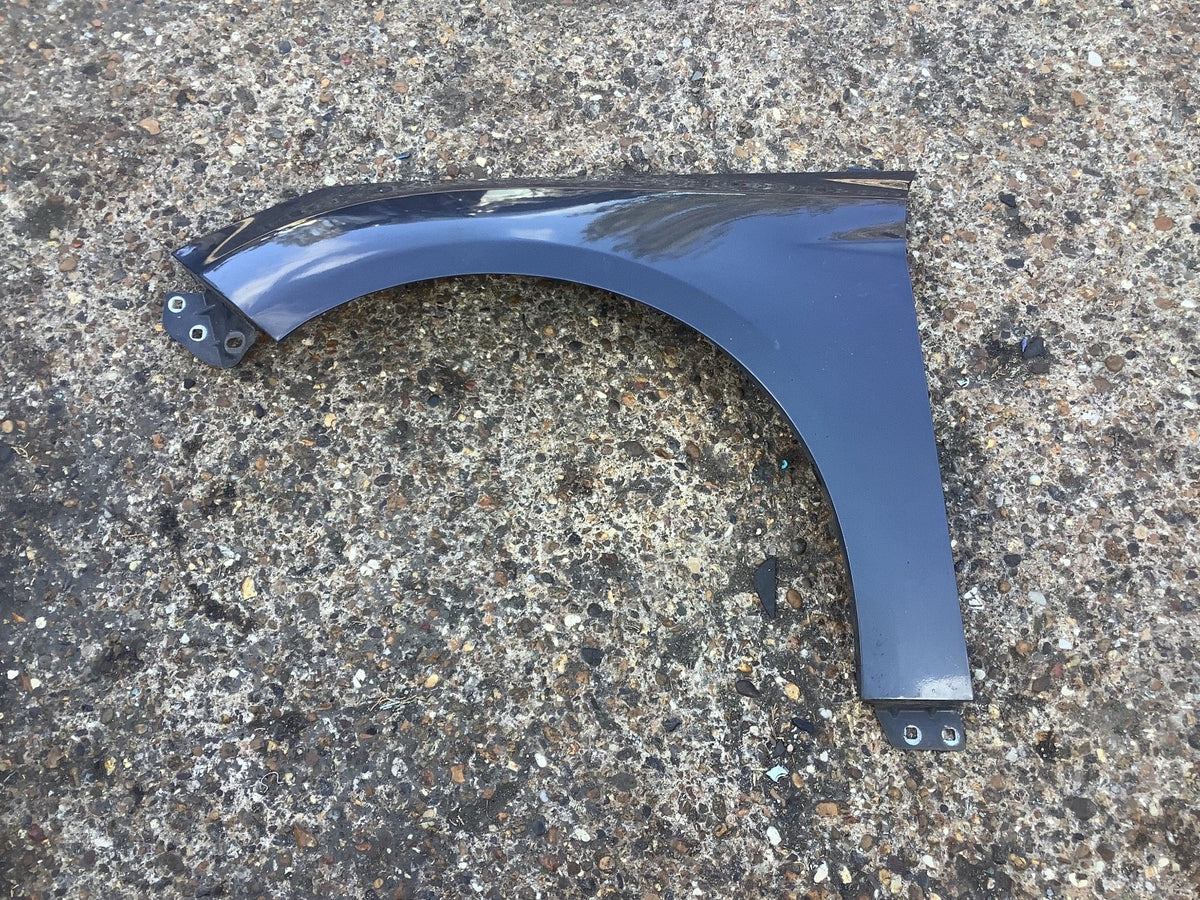 FORD FOCUS MK3 PASSENGERS SIDE N/S WING PANEL MIDNIGHT SKY  2011 20152