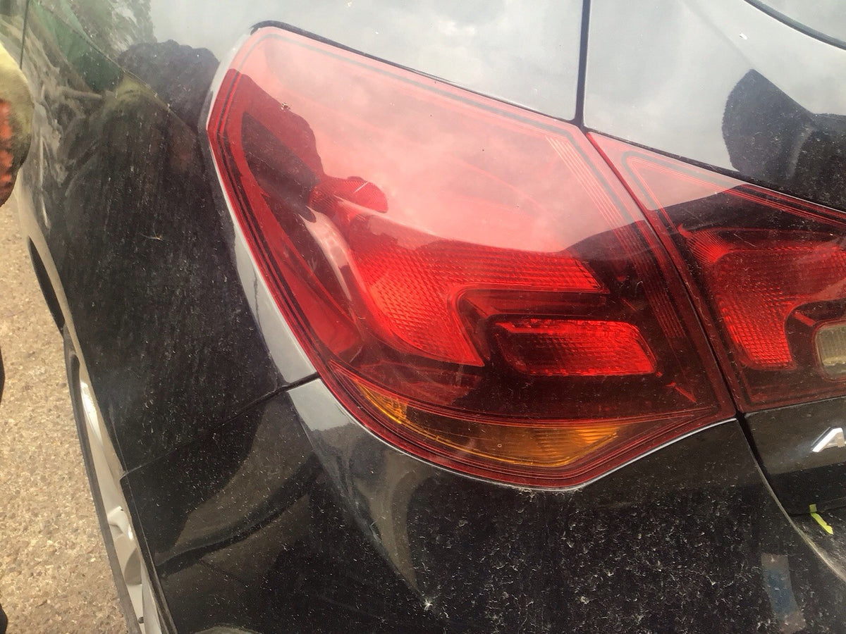 VAUXHALL ASTRA J PASSENGER'S SIDE N/S REAR LIGHT CLUSTER 5 DOOR  2010 20153