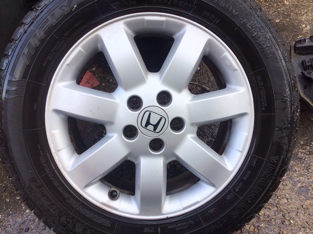 HONDA  CR V  ALLOY WHEEL 17'' TYRE 215X65X17 SWA 765A 2006 20123