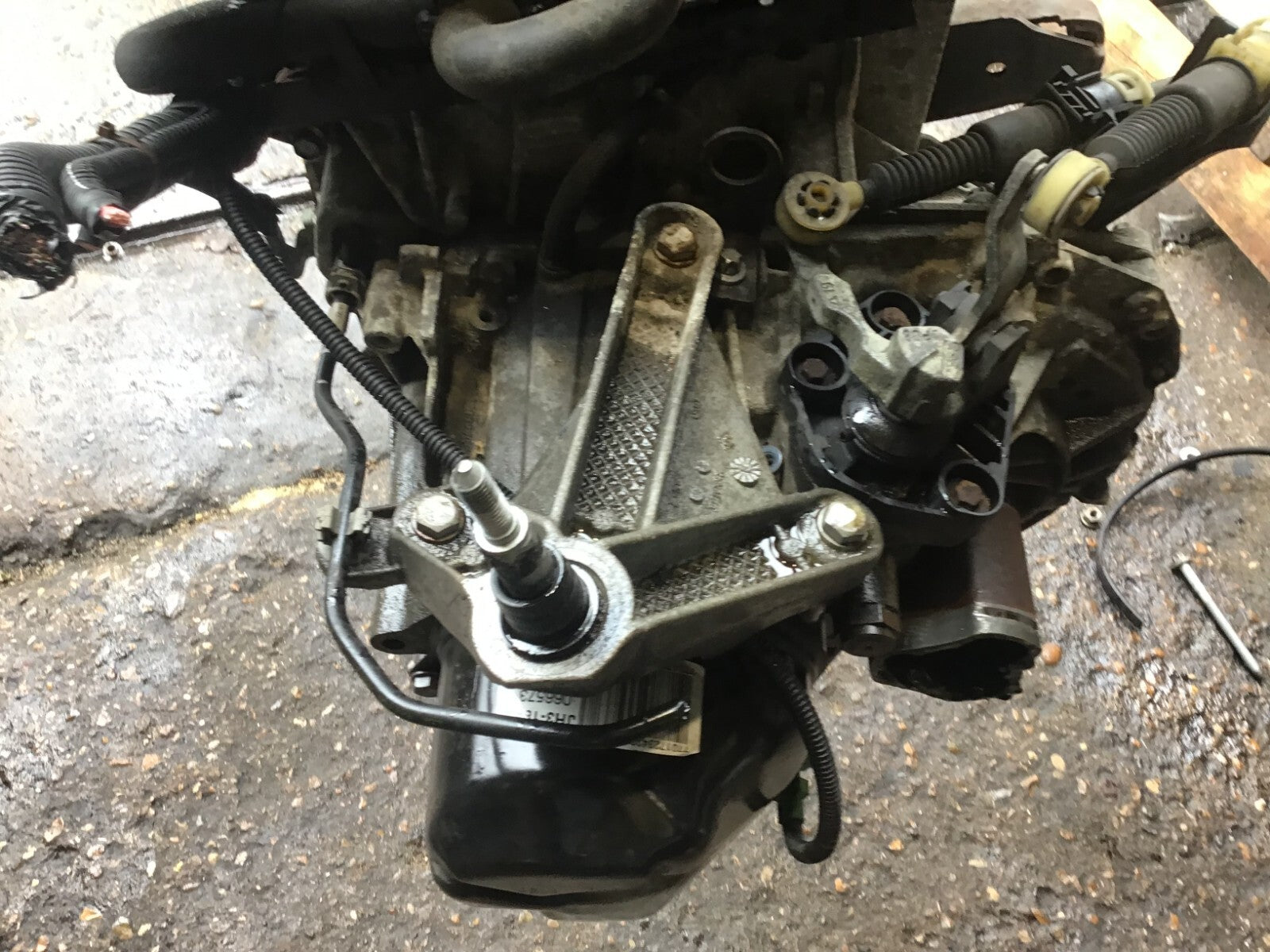 RENAULT CLIO MK3 1.2 TURBO D4F784 5 SPEED MANUAL GEARBOX JH3 184 2006 20120