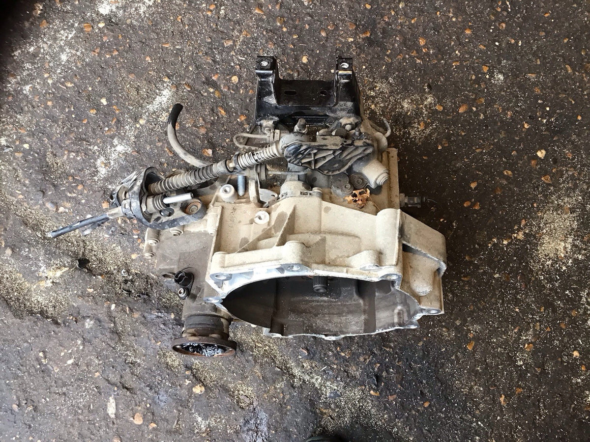 VOLKSWAGEN POLO 9N3 1.2 PETROL GEARBOX 5 SPEED CODE JHN 2005 20080