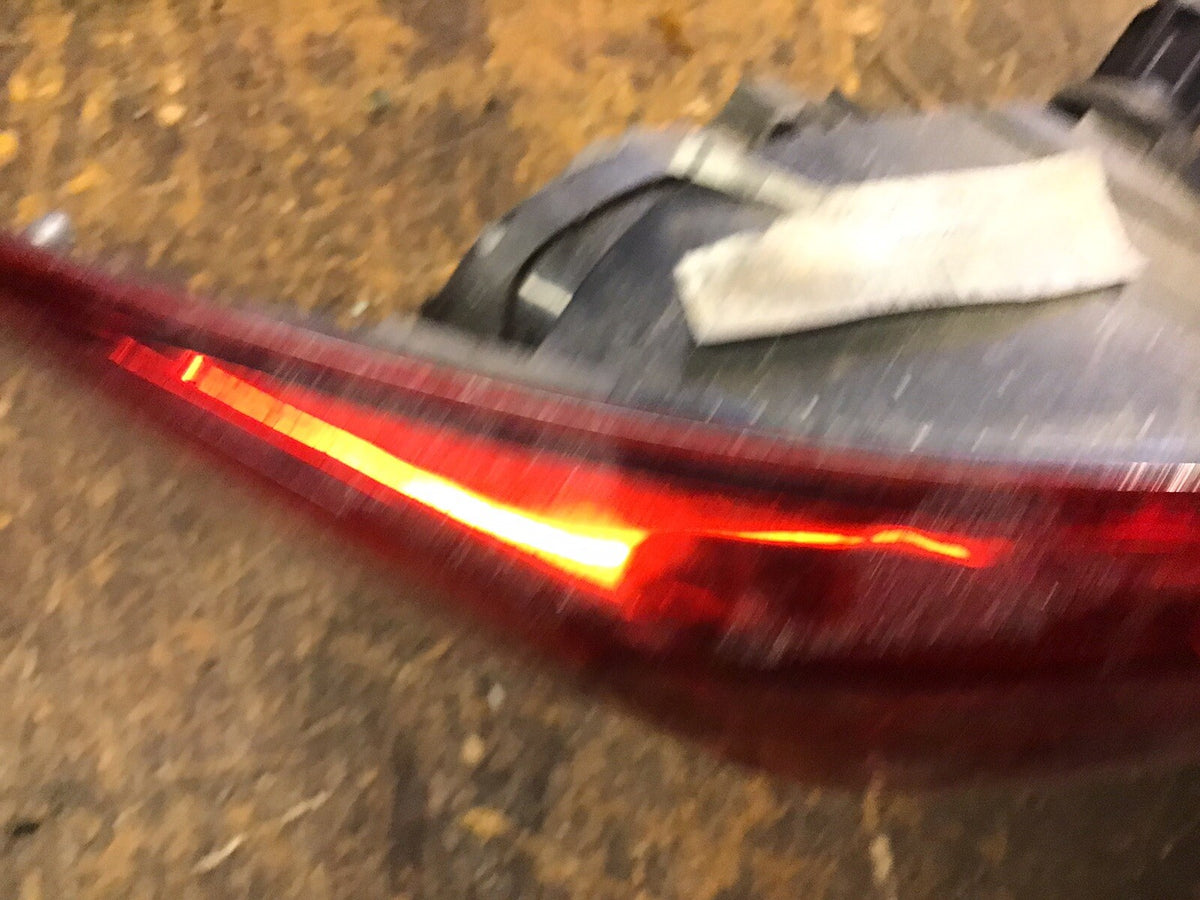 SEAT LEON PASSENGER'S SIDE N/S REAR LIGHT  5F0945095D 2012 20206