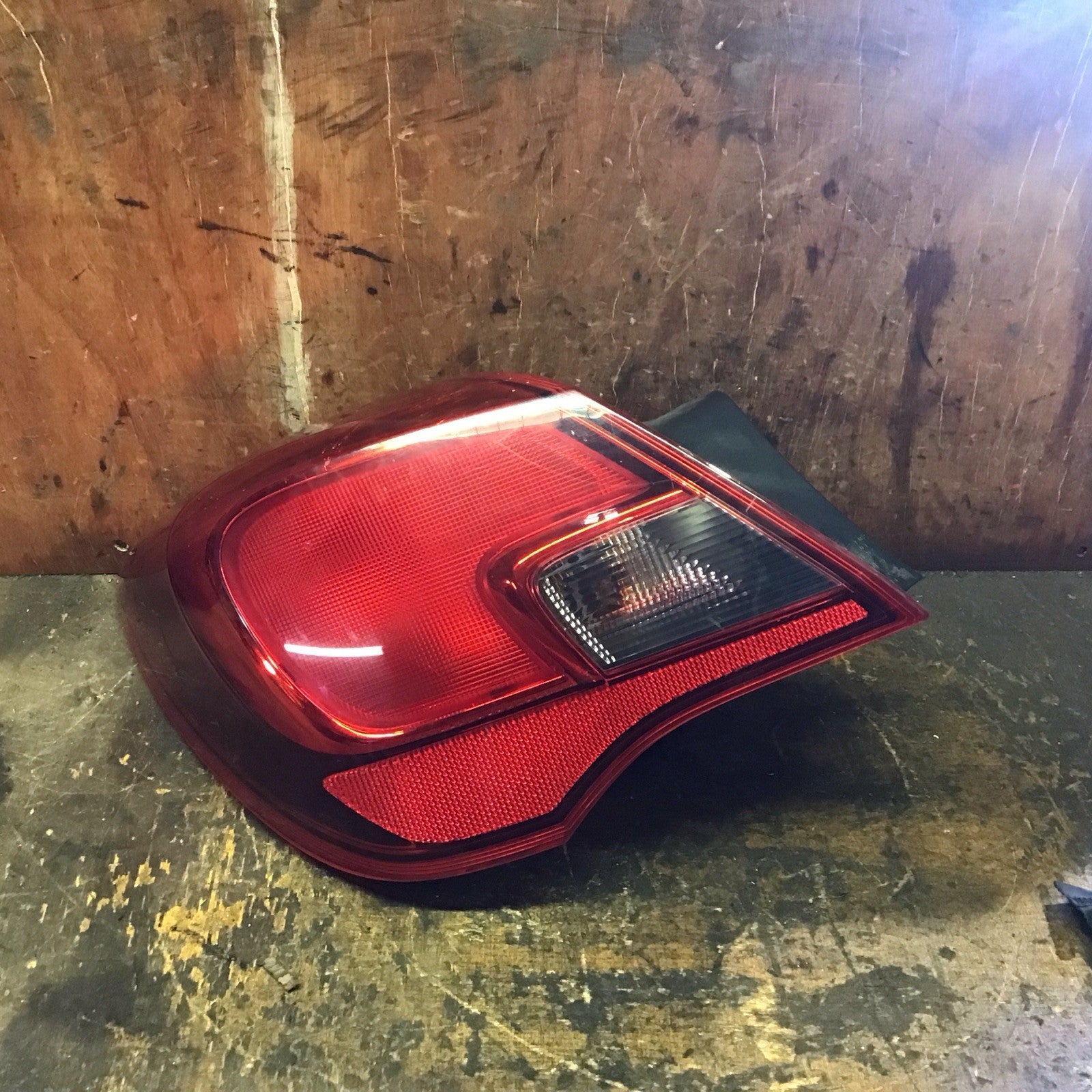 VAUXHALL CORSA E PASSENGERS SIDE N/S REAR LIGHT 13428455 2014 20200
