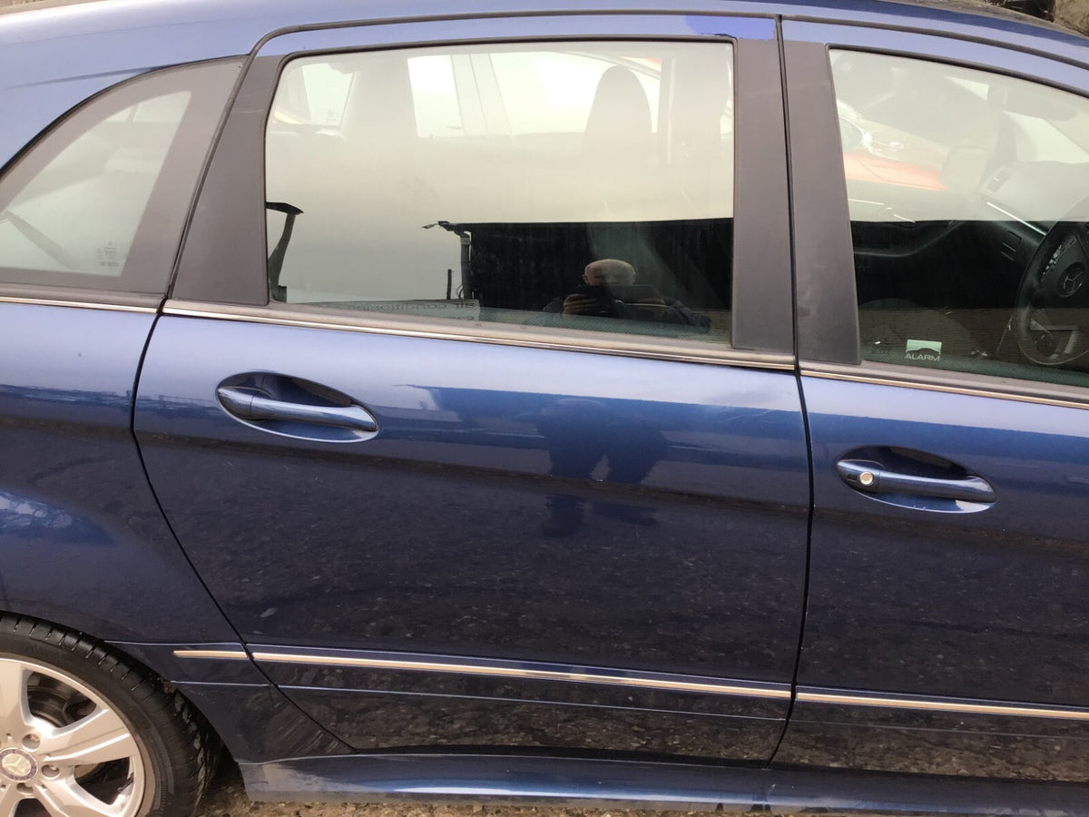 MERCEDES B CLASS W245 DRIVER'S SIDE REAR DOOR LOTUS BLUE METALLIC 240 2005 20112