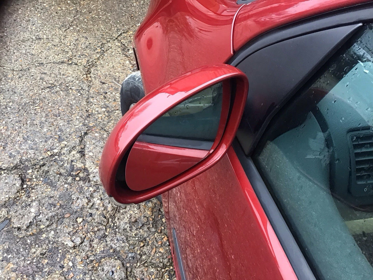 VOLKSWAGEN GOLF MK5 PASSENGER SIDE N/S DOOR MIRROR METALLIC RED SPICE  2004 20082