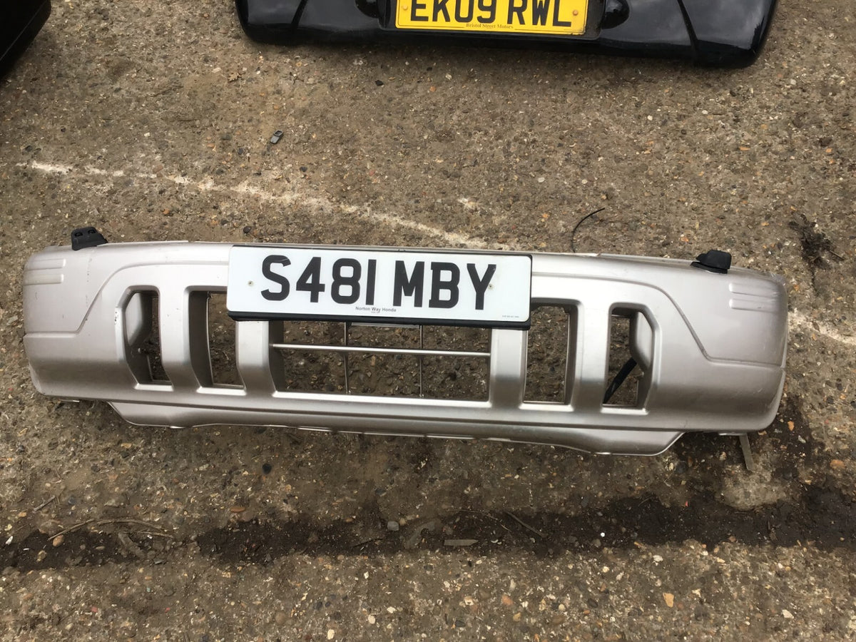 HONDA CR V MK1 FRONT BUMPER IN SILVER 1995 20019