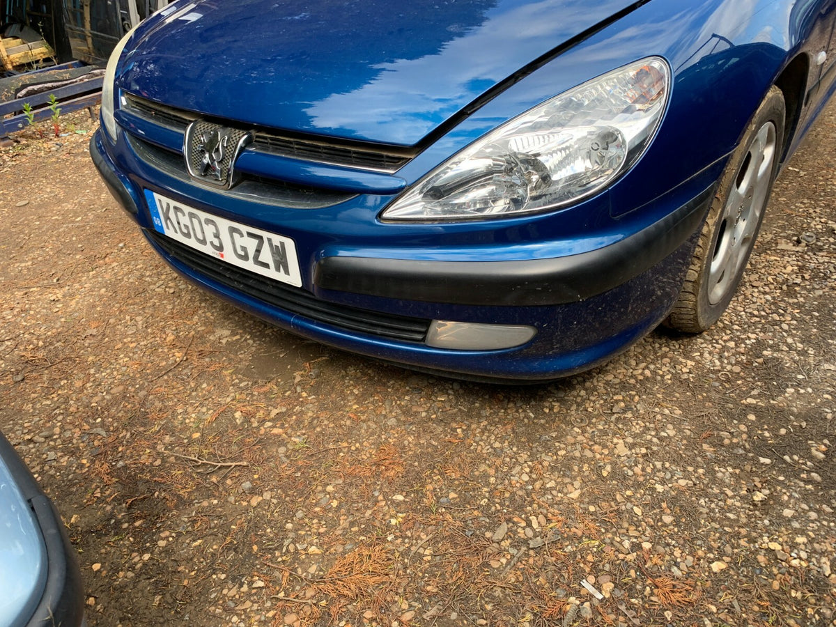 PEUGEOT 607 FRONT BUMPER IN  PIANA BLUE PAINT CODE KMW2