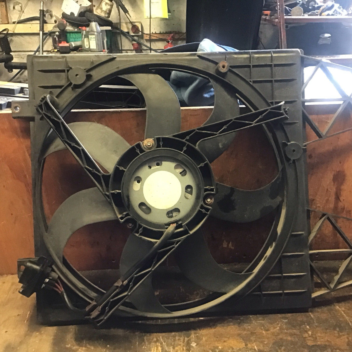 VOLKSWAGEN POLO 9N3 RADIATOR FAN COWLING 6Q0121207N 2002 20094