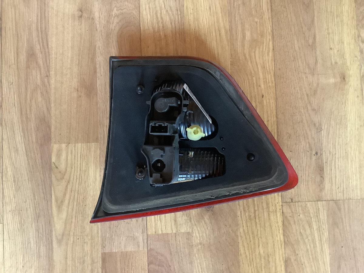 FORD C MAX PASSENGER'S SIDE N/S INNER REAR LIGHT AM51 13A603 BE 2010 20155