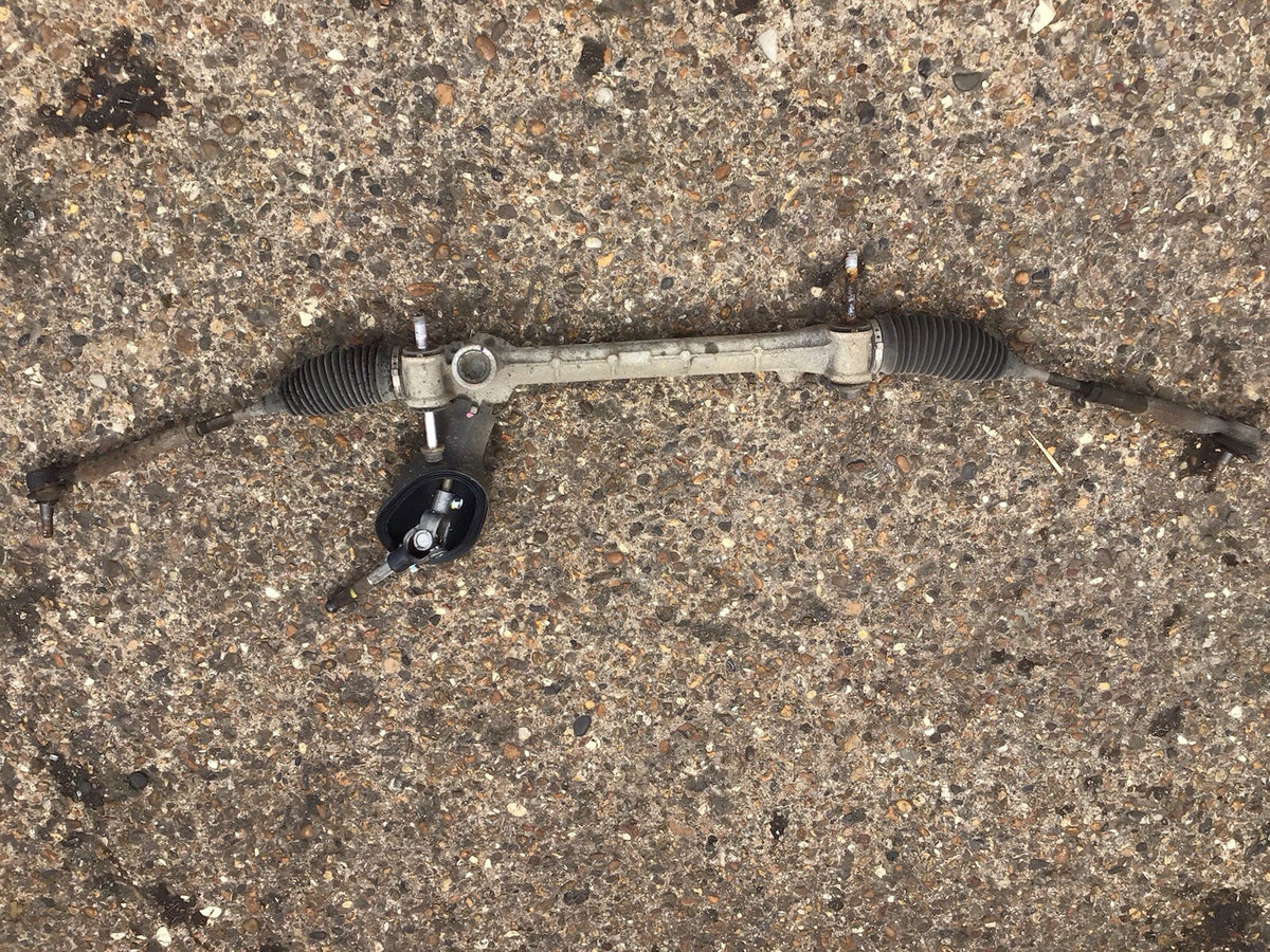 TOYOTA YARIS MK2 1.3 PETROL MANUAL STEERING RACK 2006 20110