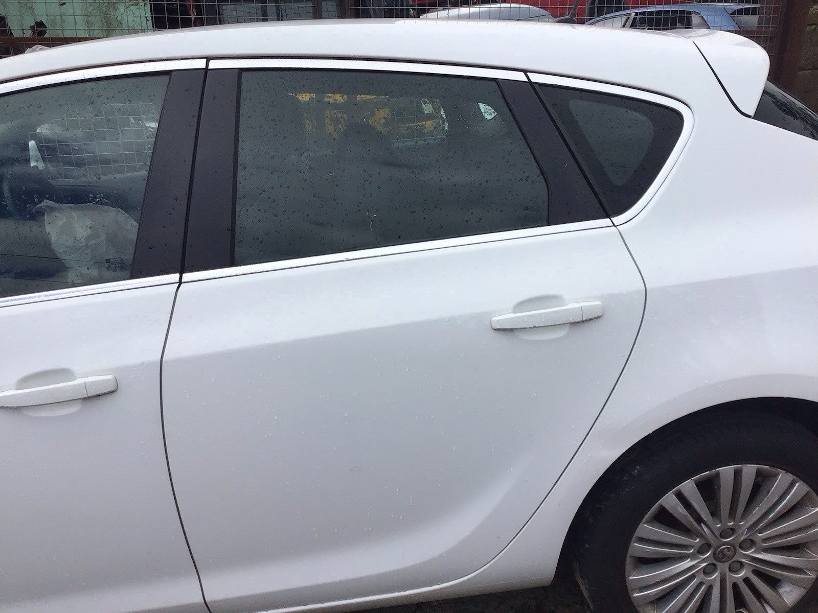 VAUXHALL ASTRA J PASSENGER'S SIDE N/S REAR DOOR SUMMIT WHITE Z40R 2010 20140