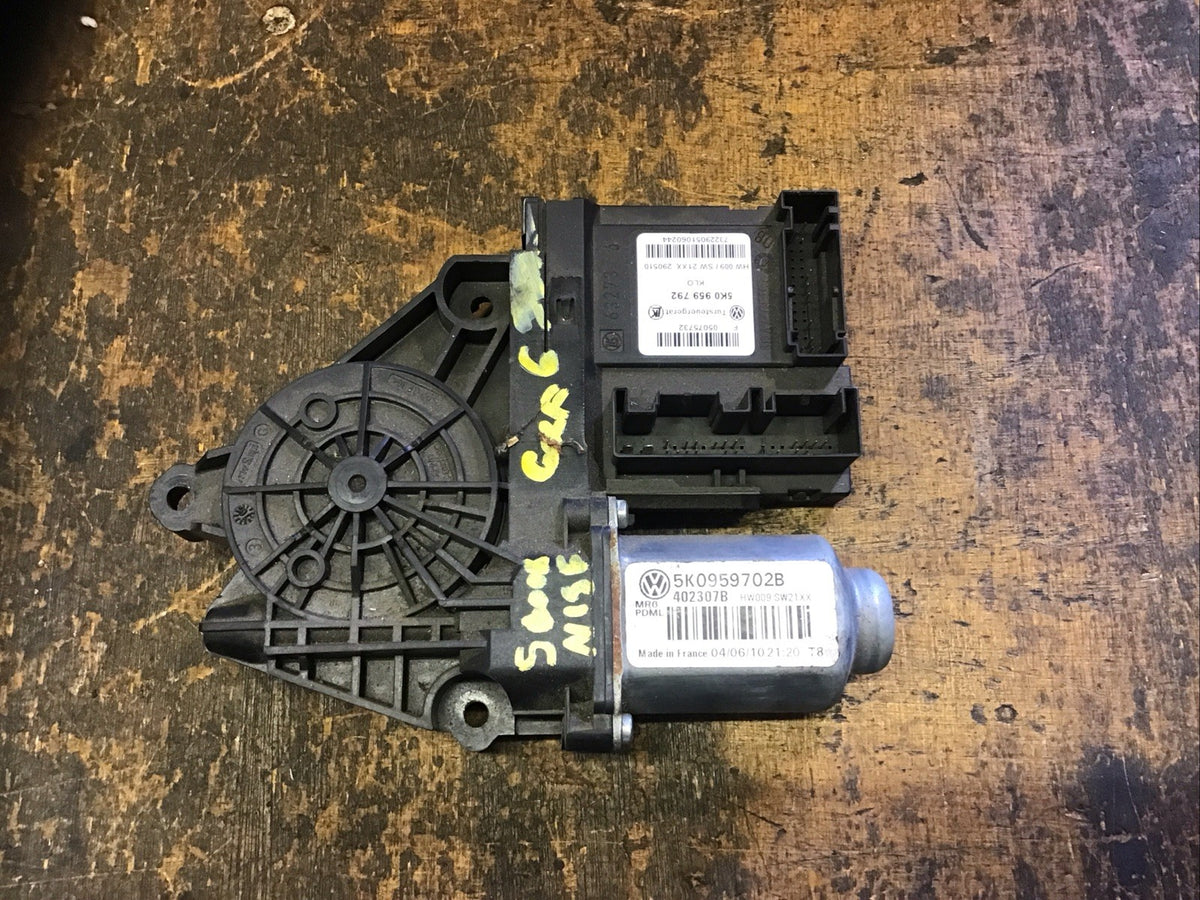 VOLKSWAGEN GOLF MK6 PASSENGERS FRONT WINDOW MOTOR REGULATOR 5K0959702B 09 20120