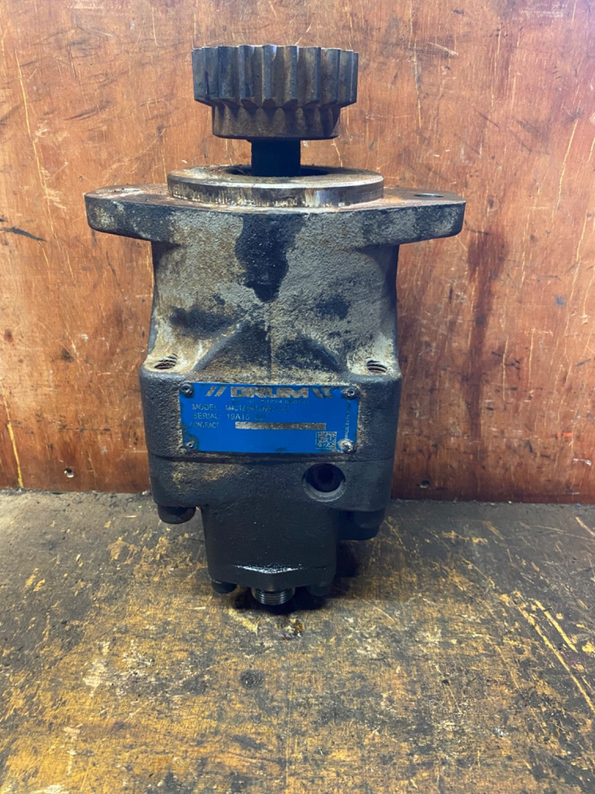 DRUM VANE MOTOR OIL PUMP M4C1Z 043 2N00 A102 SILO COMPRESOR OIL PUMP2