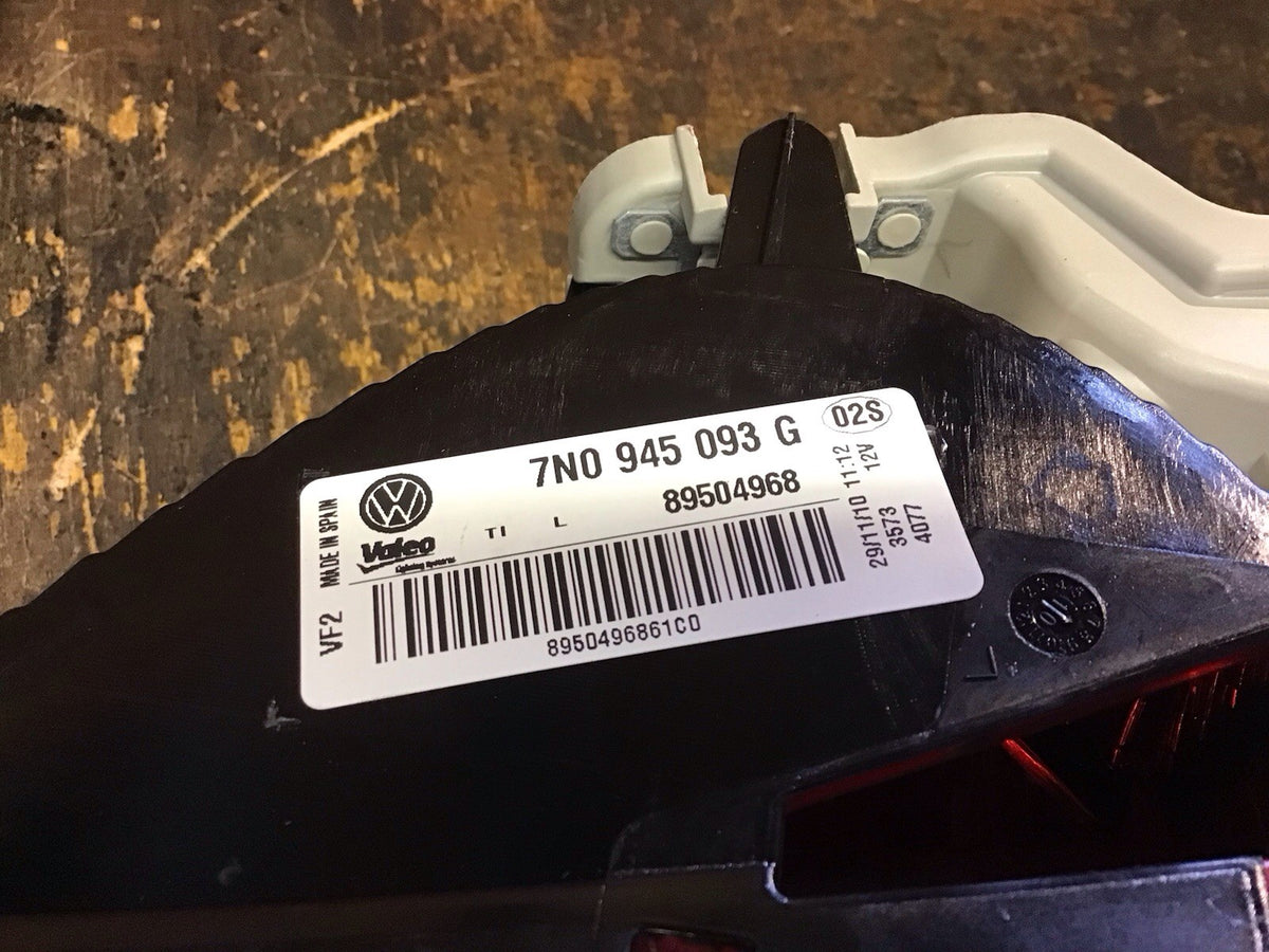 VOLKSWAGEN SHARAN MK2 PASSENGER'S SIDE N/S INNER REAR LIGHT 7N0945093G 2010 20235