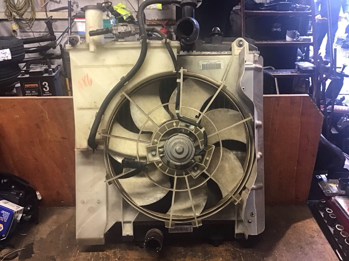 CITROEN C1 PEUGEOT 107 AYGO 1.0 PETROL RADIATOR FAN 16360 0Q010 00 2005 20147