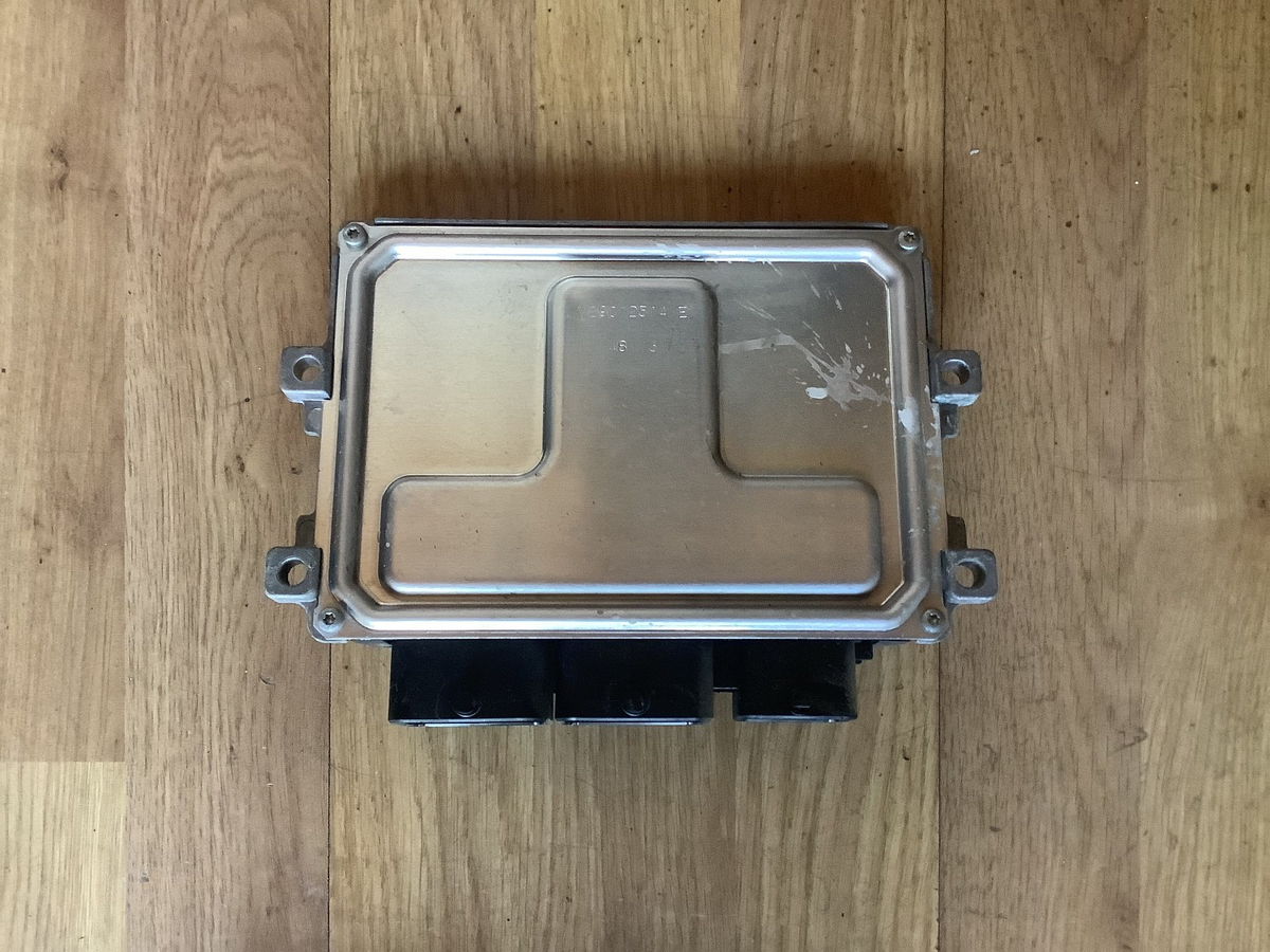 PEUGEOT 208 1.2 PETROL ECU KIT 9805895780 2012 20184
