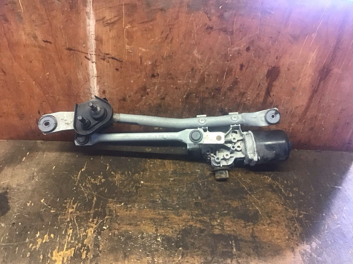 PEUGEOT 108 FRONT  WIPER MOTOR  85010 0H040 2015 20185