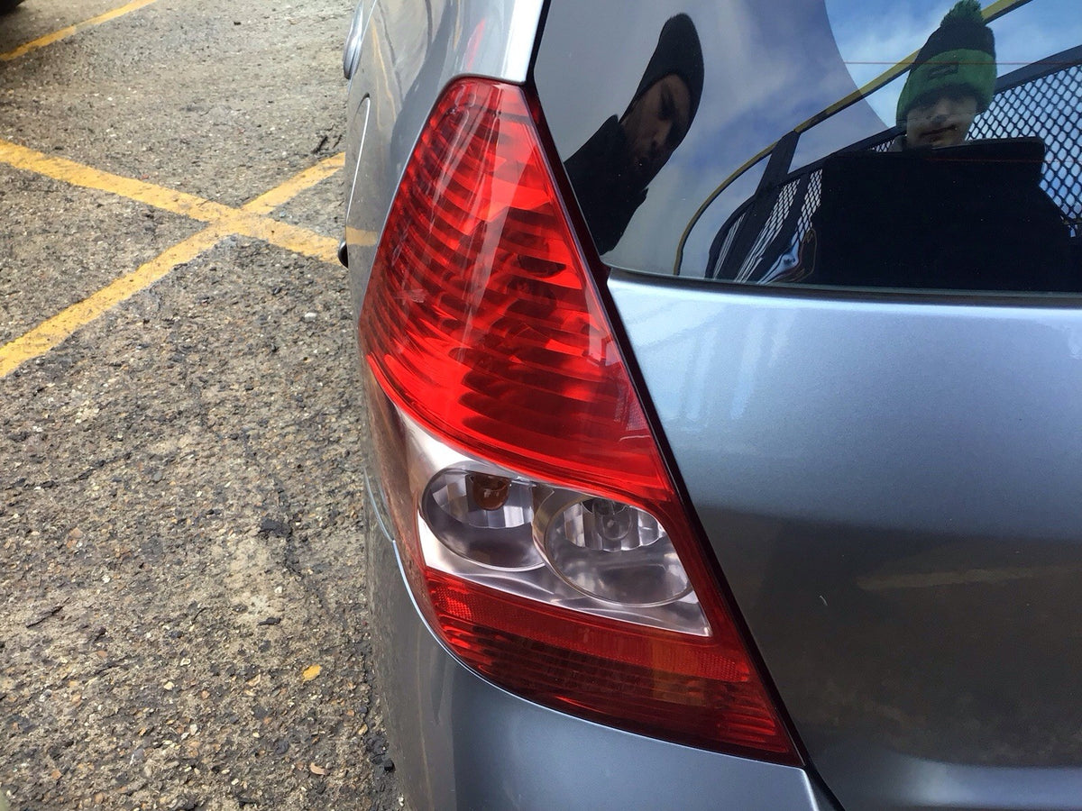 HONDA JAZZ MK2 PASSENGER'S SIDE N/S REAR LIGHT 2001 20082