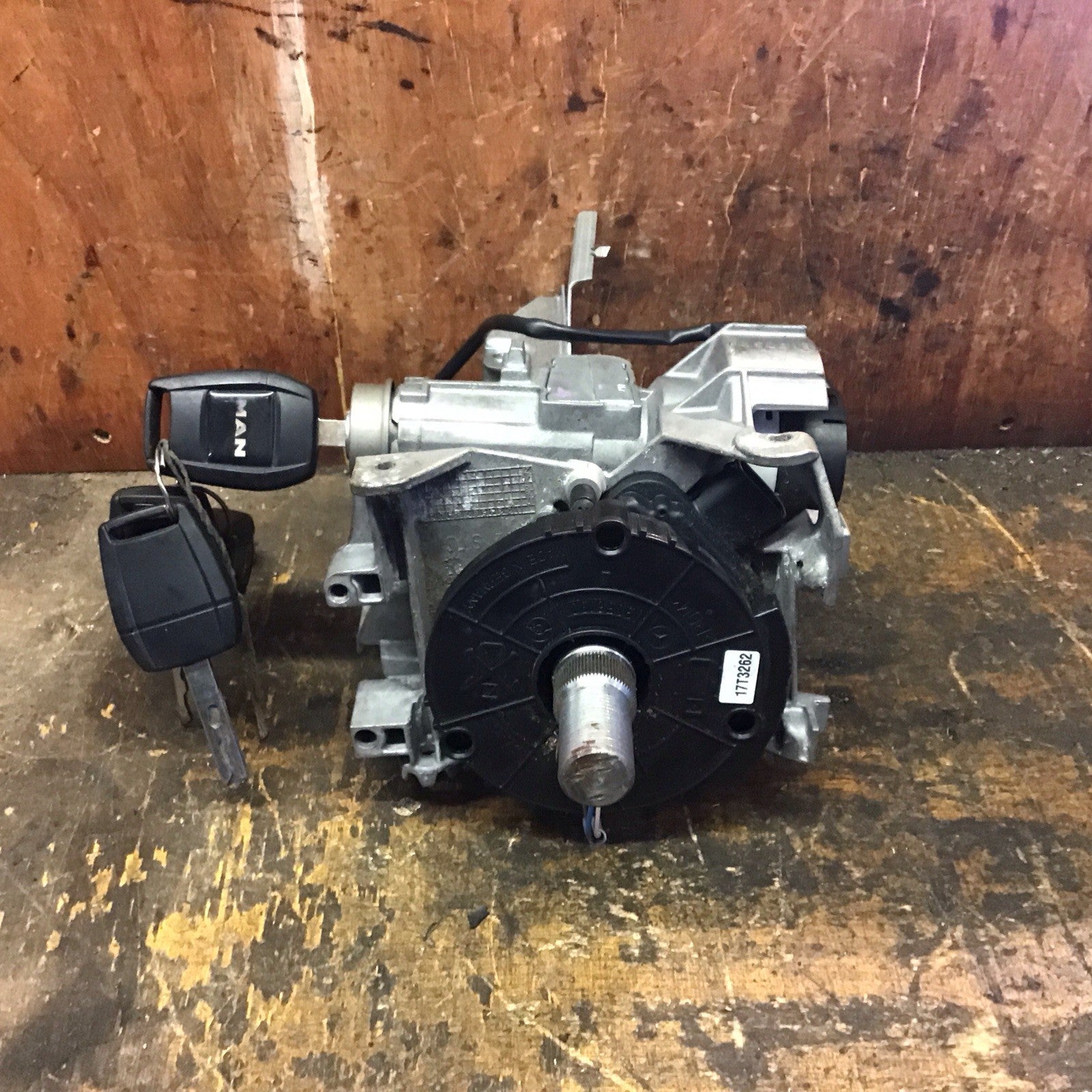MAN TGX TGS IGNITION LOCK AND KEYS STEERING LOCK 81.25501.6035 2015 20100