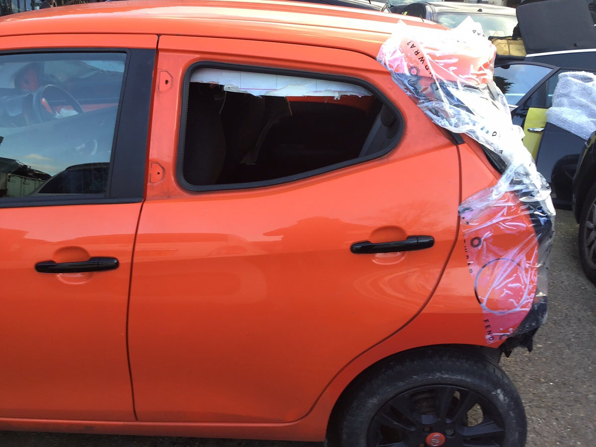 TOYOTA AYGO MK2 PASSENGER'S SIDE REAR N/S/R DOOR ORANGE 4W5  2014 20213