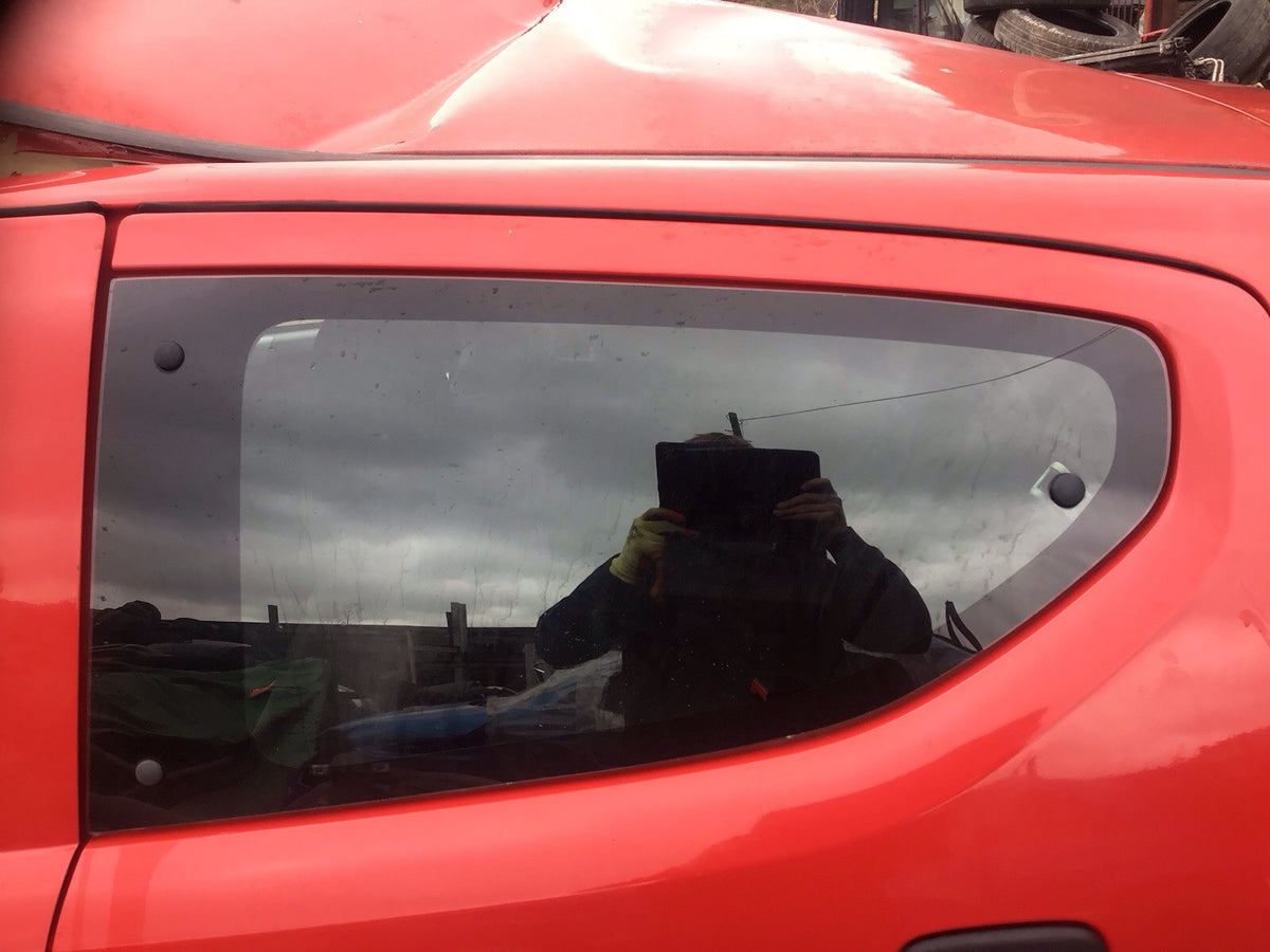 SUZUKI ALTO PASSENGER'S N/S SIDE REAR WINDOW GLASS DOOR WINDOW 2009 20140