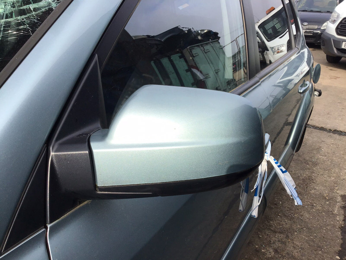 HYUNDAI TUCSON PASSENGER SIDE N/S DOOR MIRROR AQUA SILVER METALLIC BU 2005 20101