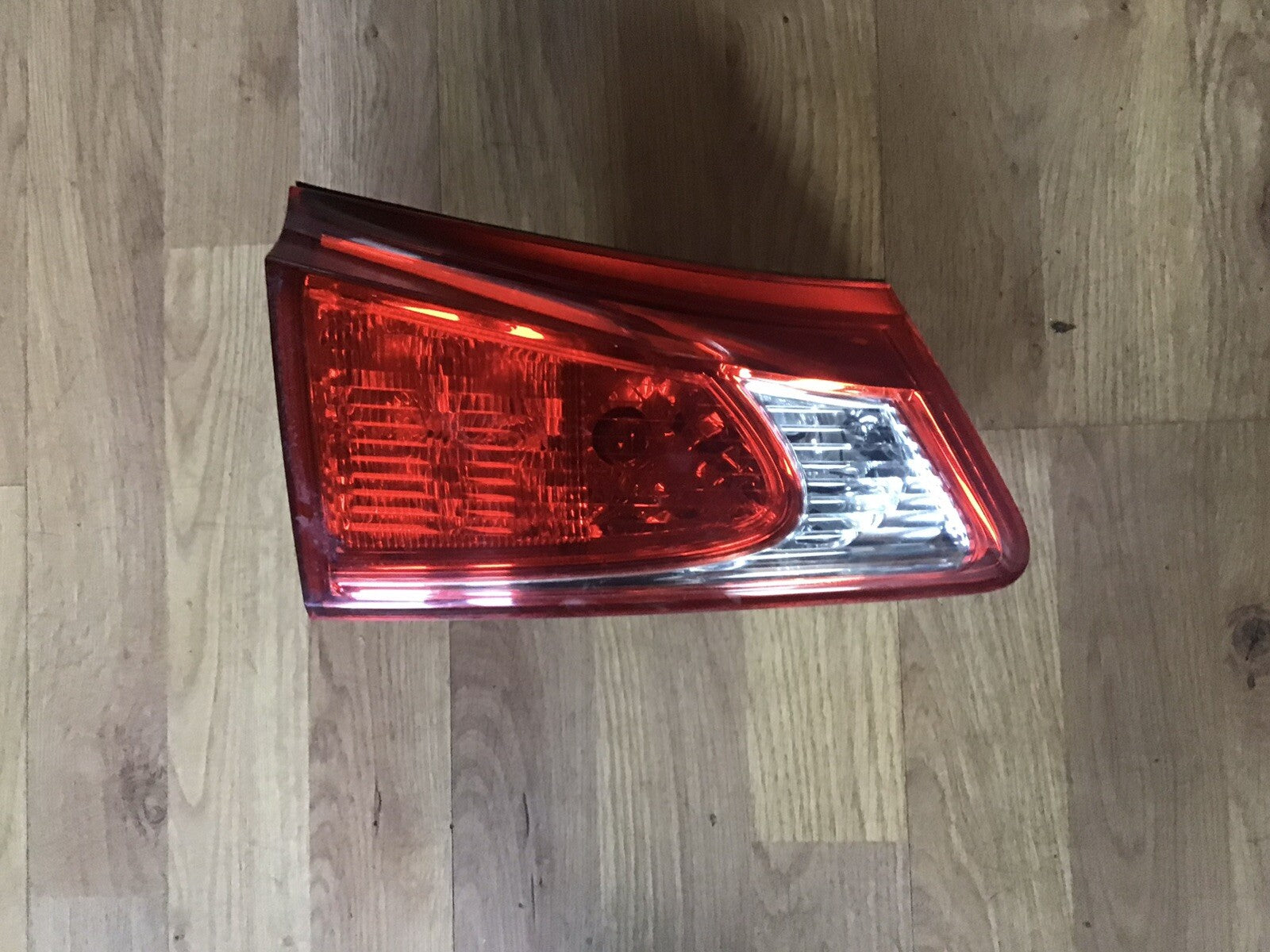 LEXUS IS 200 PASSENGER'S SIDE N/S REAR LIGHT INNER BOOT LIGHT SALOON  2008 20120