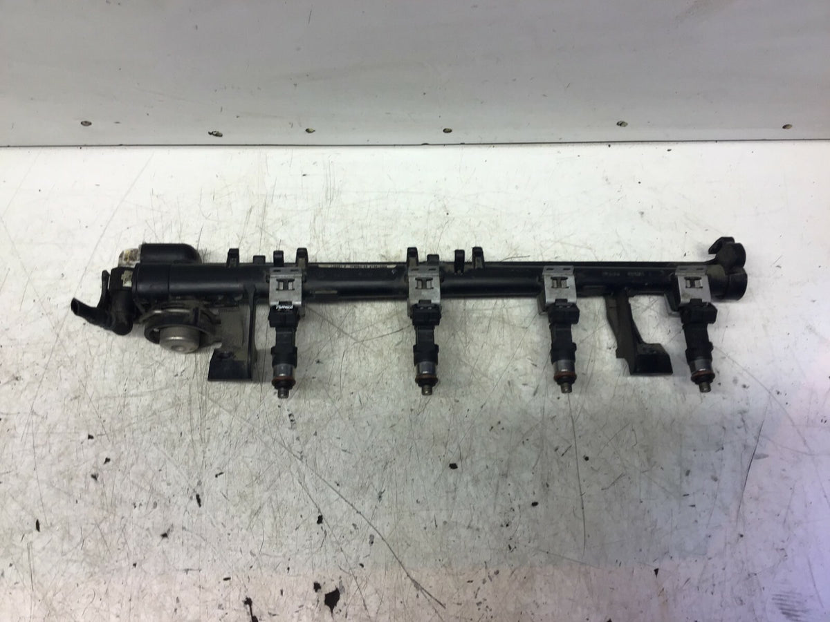 FORD FIESTA MK7 1.25 PETROL INJECTOR RAIL AND INJECTORS VP8A6U KA 8A6G 9H487 AB2