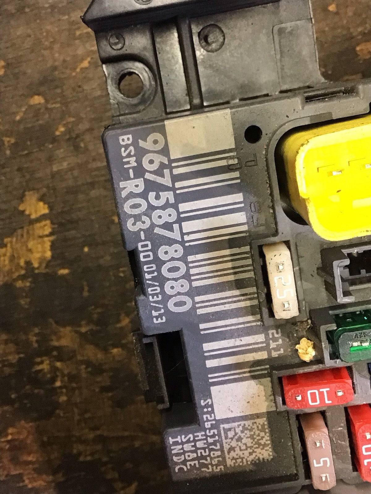 PEUGEOT EXPERT  UNDER BONNET FUSE BOX BSM 9675878080 2010 20162