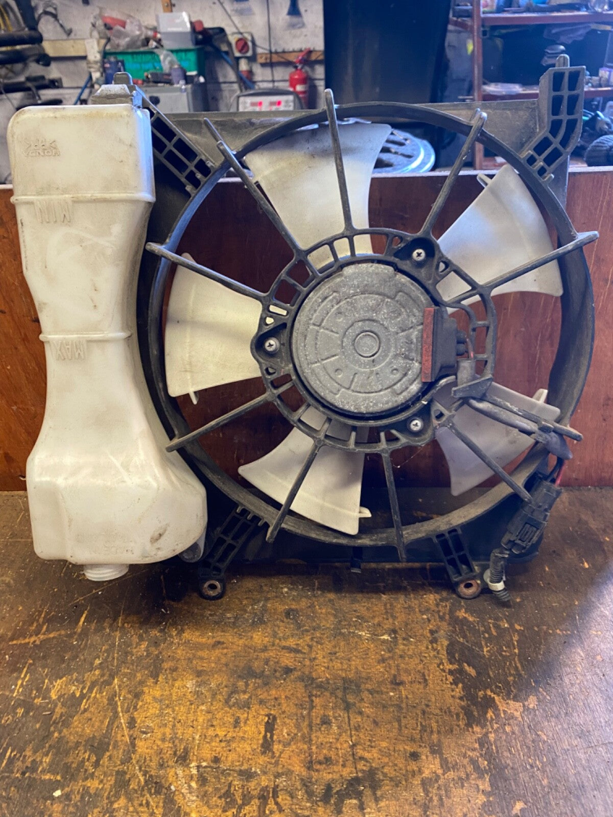 HONDA INSIGHT RADIATOR FAN COOLING 10A010/300 HYBRID 2005 20111