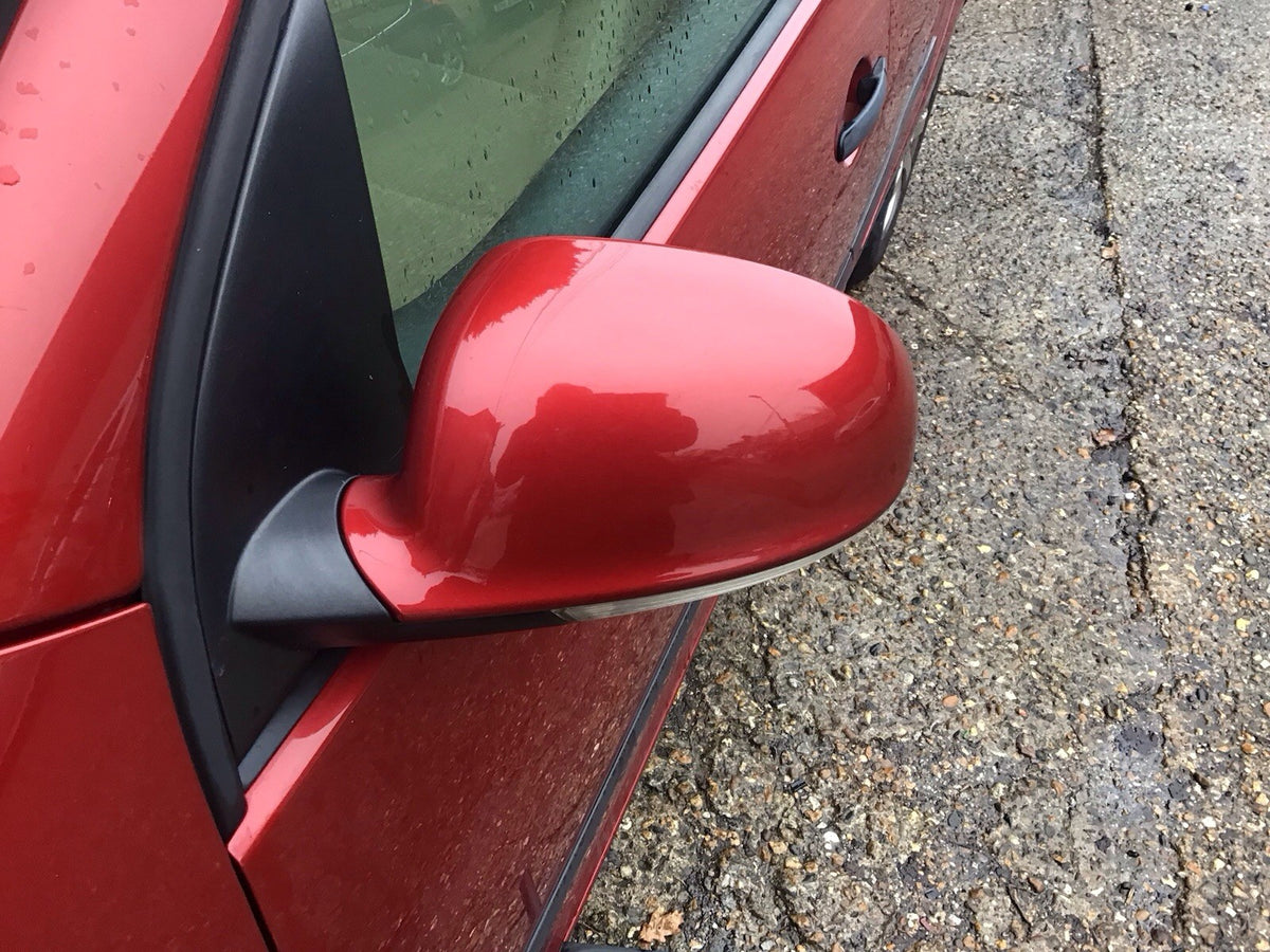 VOLKSWAGEN GOLF MK5 PASSENGER SIDE N/S DOOR MIRROR METALLIC RED SPICE  2004 20080