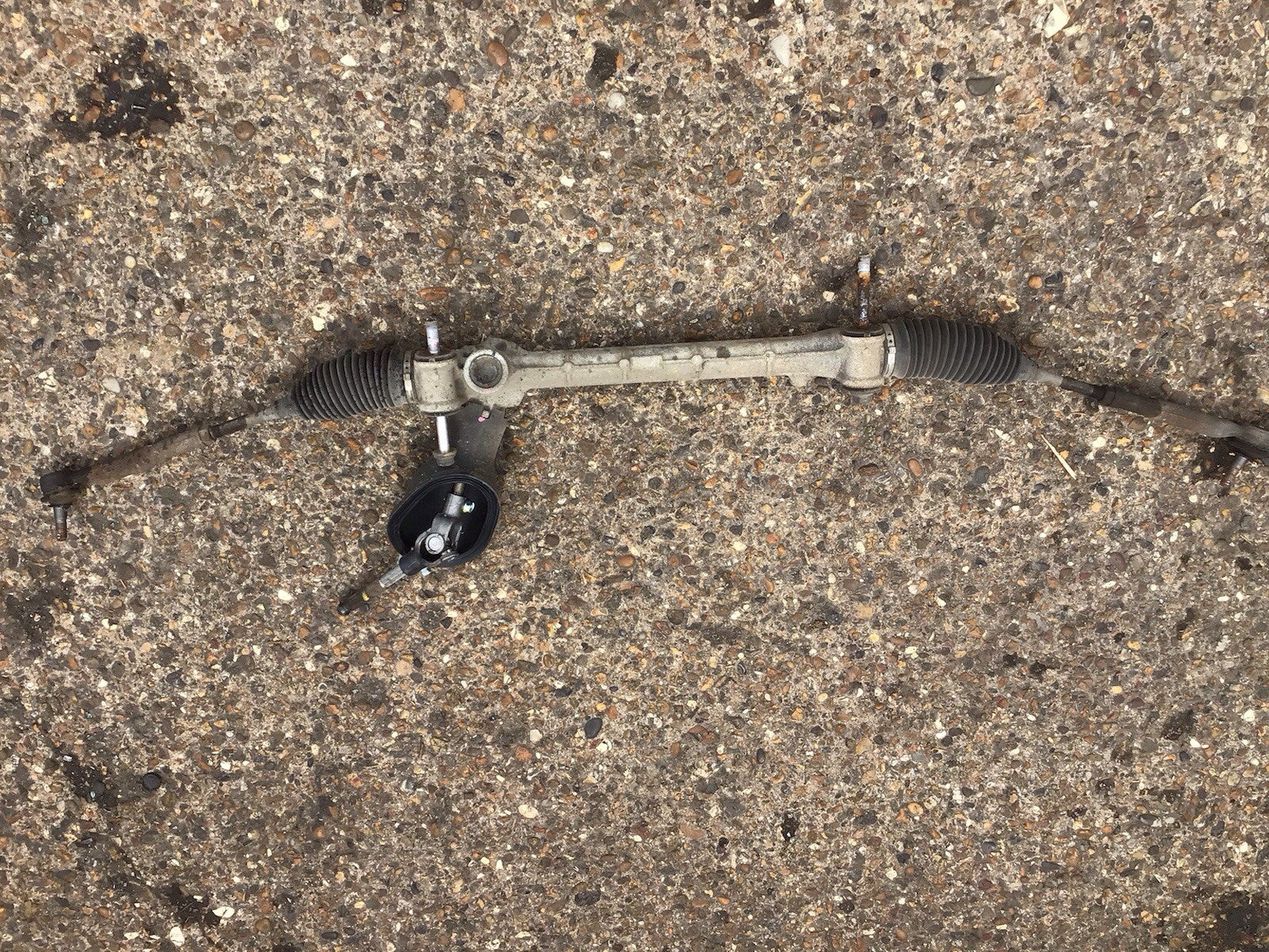 TOYOTA YARIS MK2 1.3 PETROL MANUAL STEERING RACK 2006 20111