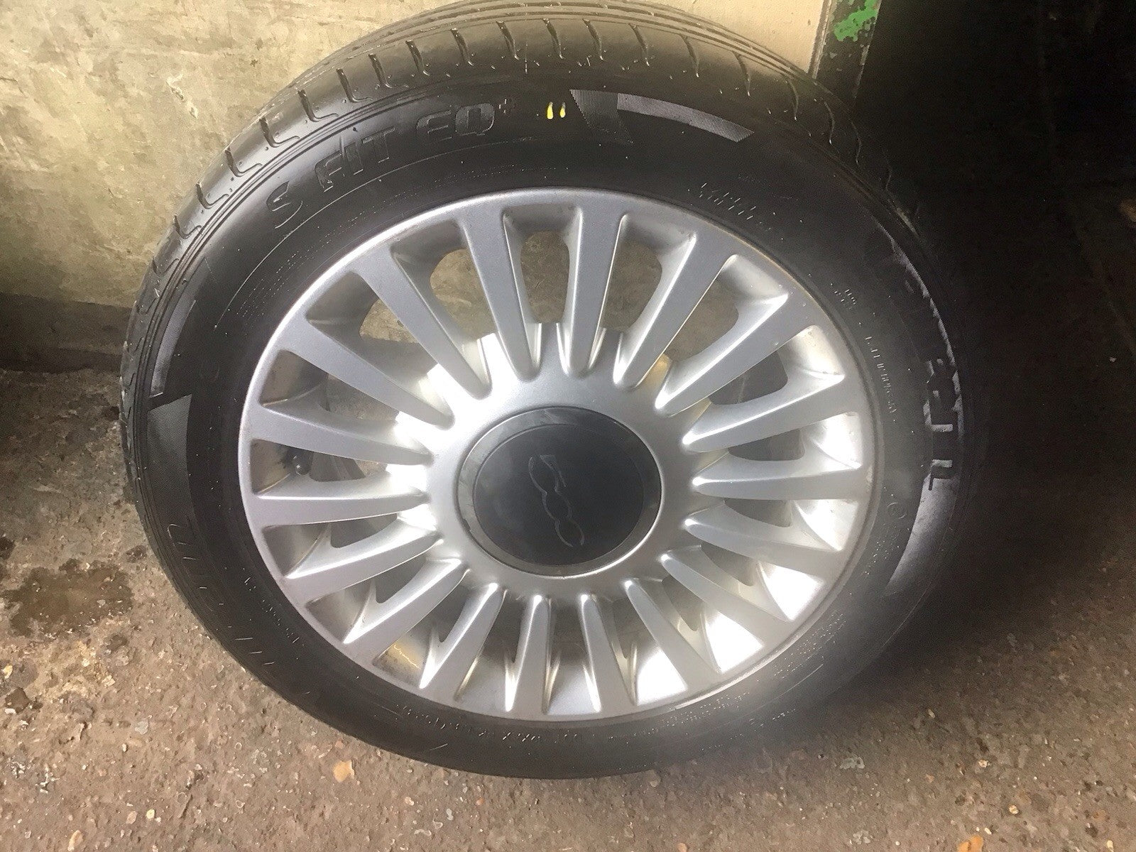 FIAT 500 ALLOY WHEEL 15" 51787641 WITH TYRE 185X55X15 2008 20211
