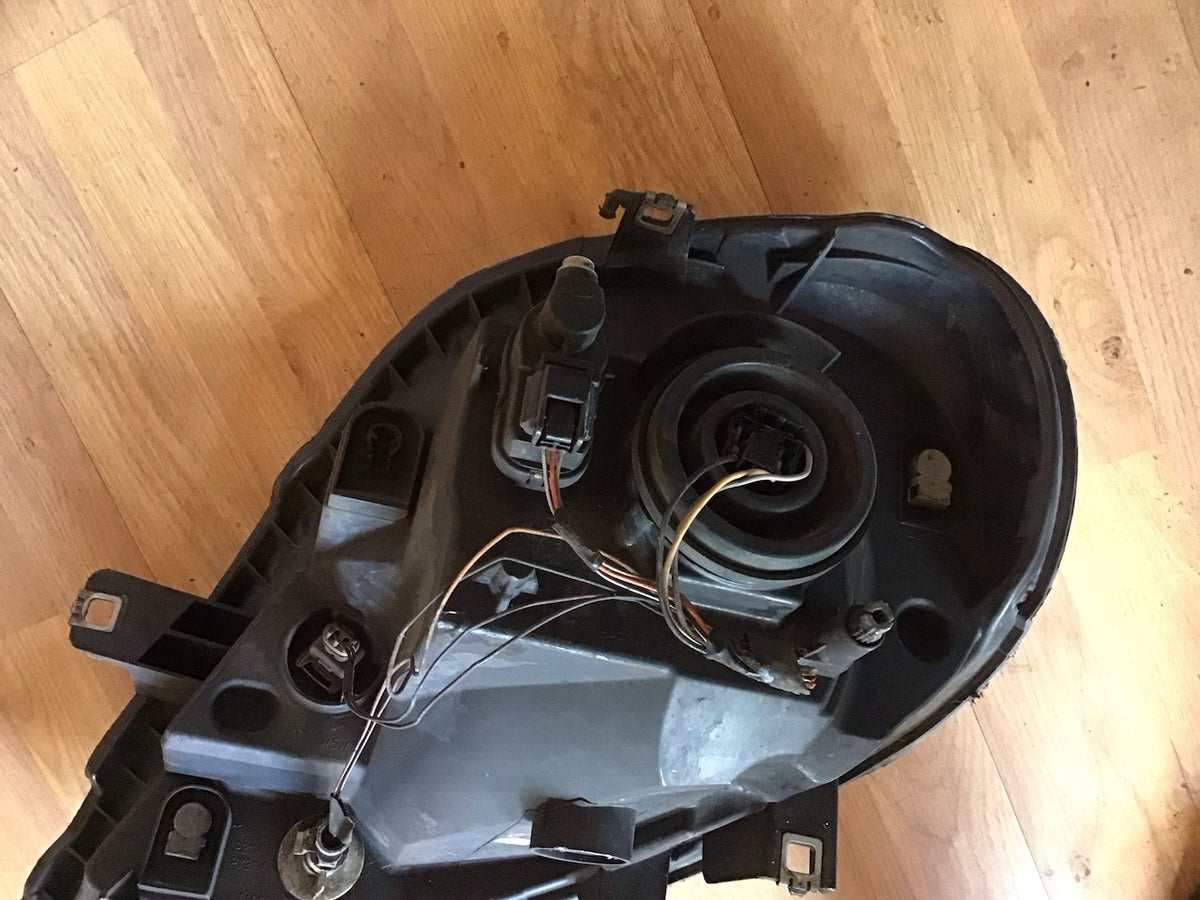 VAUXHALL VIVARO DRIVER'S SIDE HEADLIGHT 89314020 2006 20145