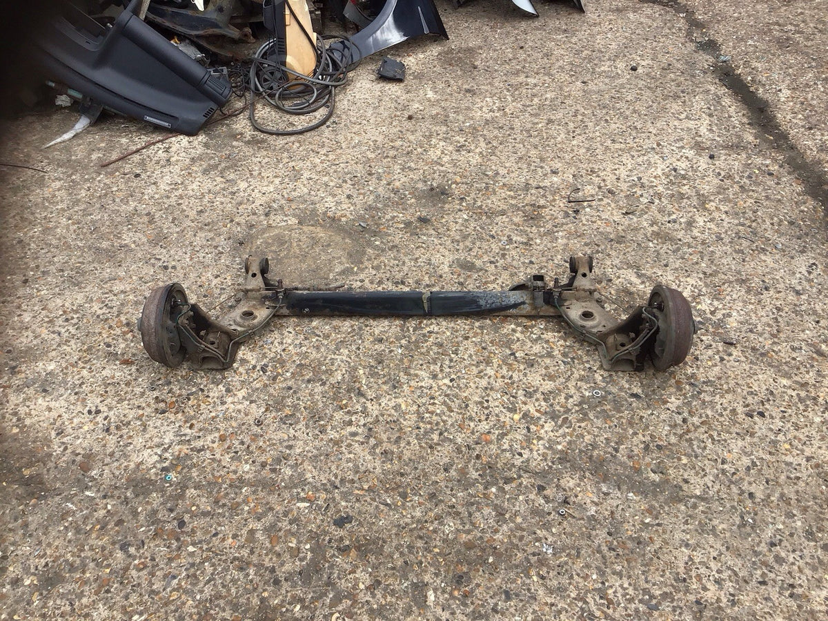 VAUXHALL CORSA B REAR AXLE DRUM BRAKES NO ABS 1993 20001